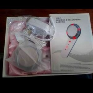Skincare slimming and beautifying device